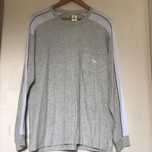 🎉 Sale Victoria’s Secret PINK Long Sleeve Tee 🎉